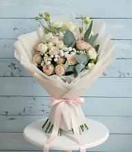 Букет цветов из:  Розы и Лизиантусы #REPLACE_PRED# Сватково