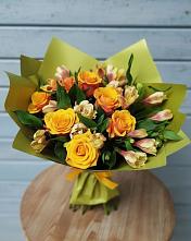 Букет цветов из:  Альстромерии и Розы в Сватково