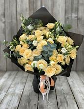 Букет цветов из:  Розы и Лизиантусы #REPLACE_PRED# Сватково