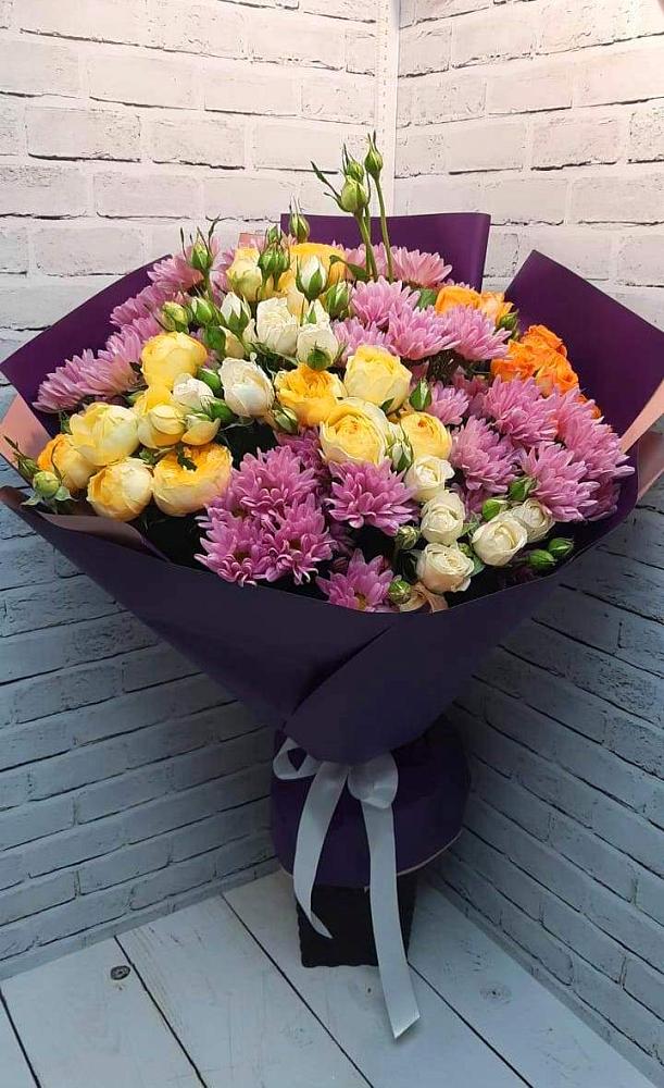 Букет цветов из: Хризантемы и Розы в Сватково