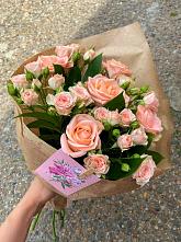 Букет цветов из:  Розы #REPLACE_PRED# Сватково
