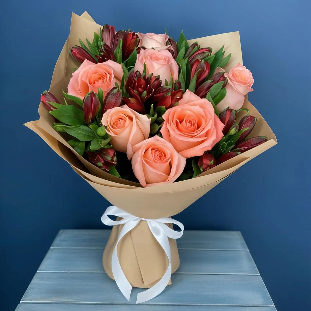 Букет цветов из: Розы и Альстромерии в Сватково