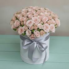 Цветочная композиция из Розы в шляпной коробке в Сватково