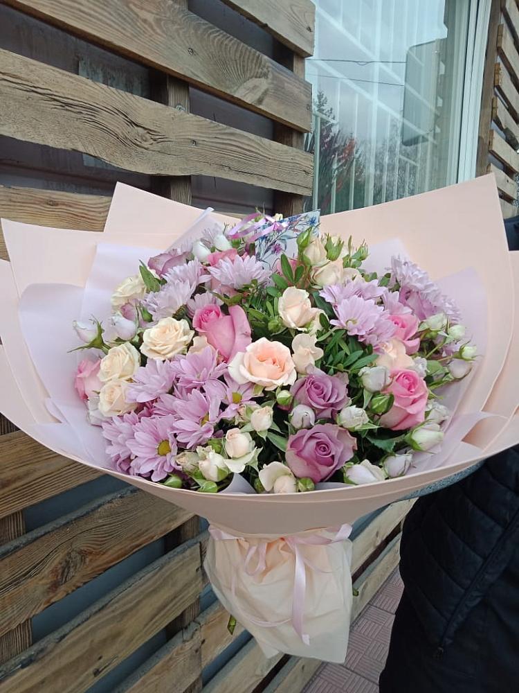 Букет цветов из: Розы и Хризантемы в Сватково