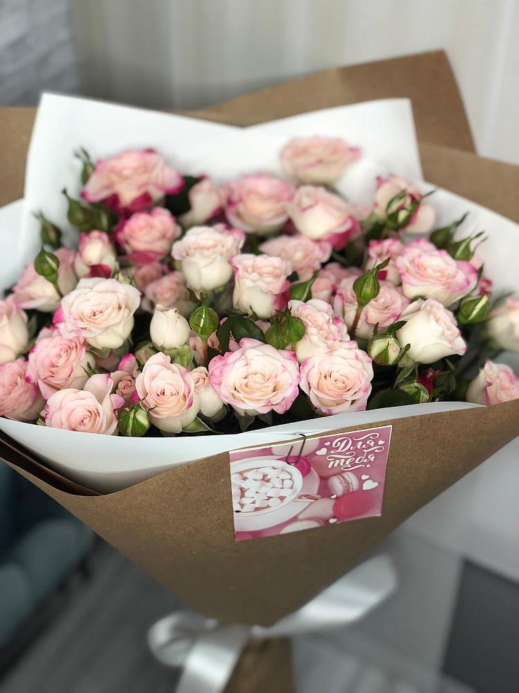 Букет цветов из: Розы в Сватково