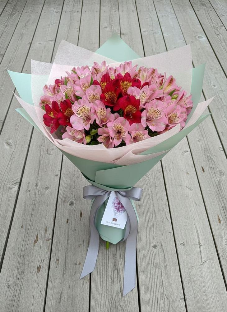 Букет цветов из: Альстромерии в Сватково