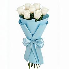 Букет 7 белых роз Проуд в Сватково