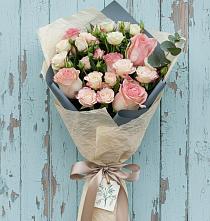 Букет цветов из:  Розы в Сватково