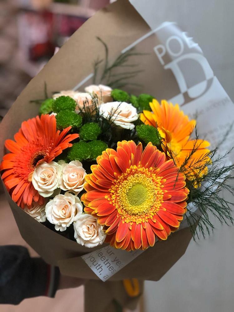Букет цветов из: Герберы, Хризантемы и Розы в Сватково