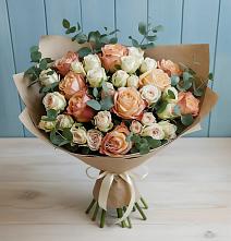 Букет цветов из:  Альстромерии и Розы в Сватково