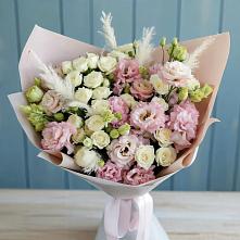 Букет цветов из:  Альстромерии и Розы в Сватково