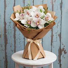 Букет цветов из:  Орхидеи и Розы в Сватково