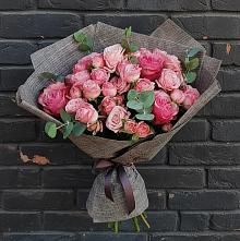 Букет цветов из:  Розы в Сватково