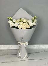 Букет цветов из:  Розы и Лизиантусы в Сватково